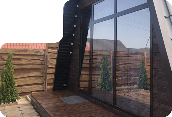 haus_landing_desktop_about_medium_decor_img_6.png