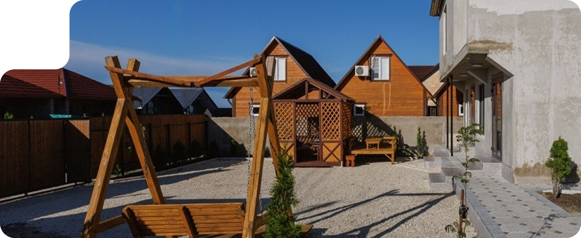 haus_landing_desktop_caspian_large_decor_img.png