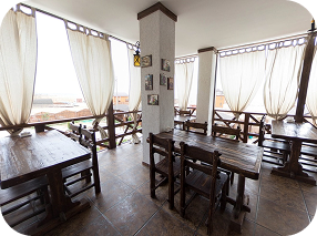 haus_subpage_cafe_img_block_img_1_1.png